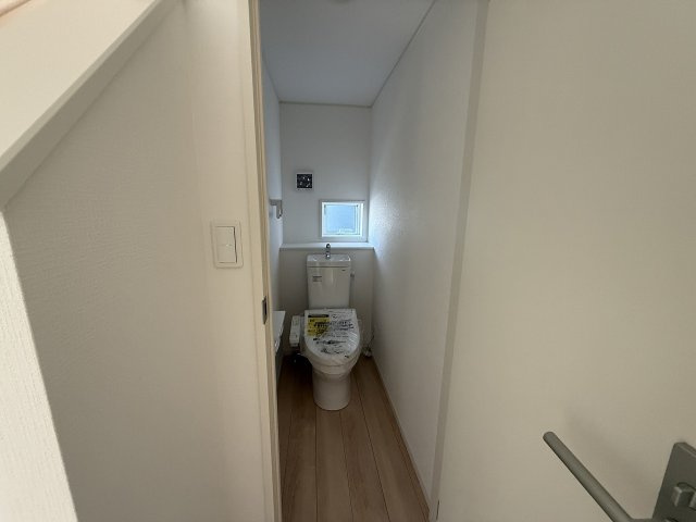 今宿東3丁目　新築戸建　6棟のトイレ