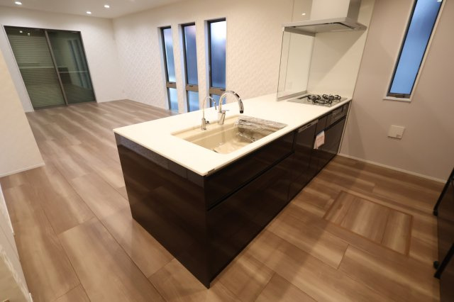 南区大谷場２丁目3-7新築一戸建てライフバディ サンセリテのキッチン|撮影日 2025年10月23日 13:25 晴れ