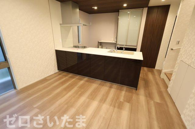 南区大谷場２丁目3-7新築一戸建てライフバディ サンセリテの居間・リビング|撮影日 2025年10月23日 13:25 晴れ