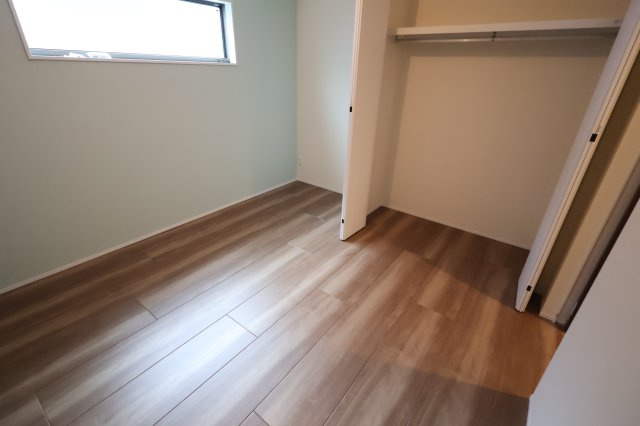 南区大谷場２丁目3-7新築一戸建てライフバディ サンセリテの洋室|撮影日 2025年10月23日 13:25 晴れ