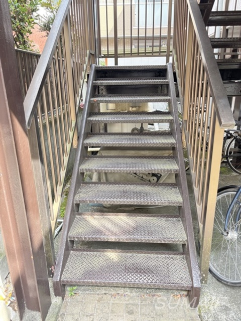 鈴木ハイツのその他共用部分|共用階段です