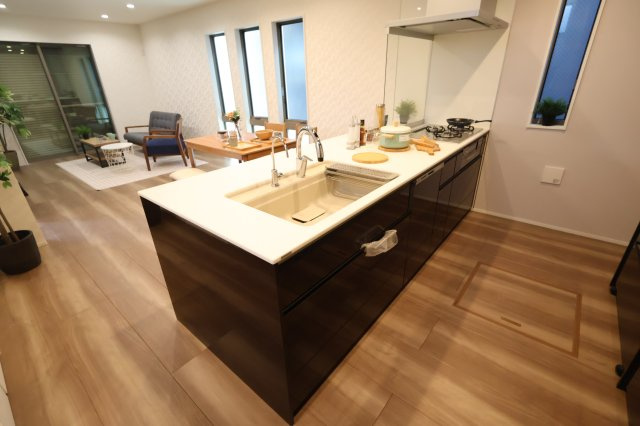 南区大谷場２丁目3-7新築一戸建てライフバディ サンセリテのキッチン|撮影日 2025年10月23日 13:20 晴れ