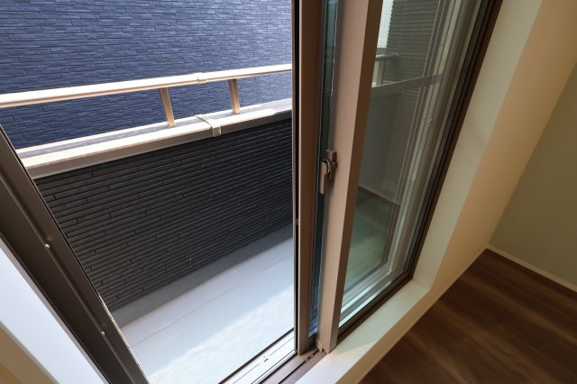 【バルコニー】 | 南区大谷場２丁目3-7(2号棟)新築一戸建てライフバディ サンセリテ | 撮影日 2025年10月23日 13:20 晴れ