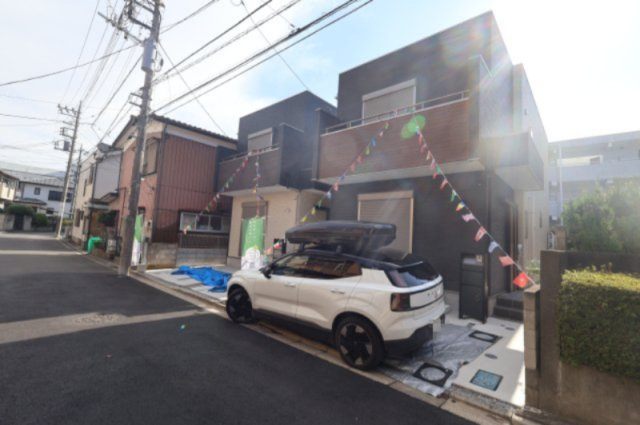 南区大谷場２丁目3-7新築一戸建てライフバディ サンセリテの外観|撮影日 2025年10月23日 13:20 晴れ