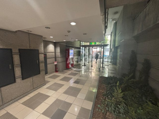 【その他共用部分】 | 本町橋ビル | 本町橋ビル　エントランスホール