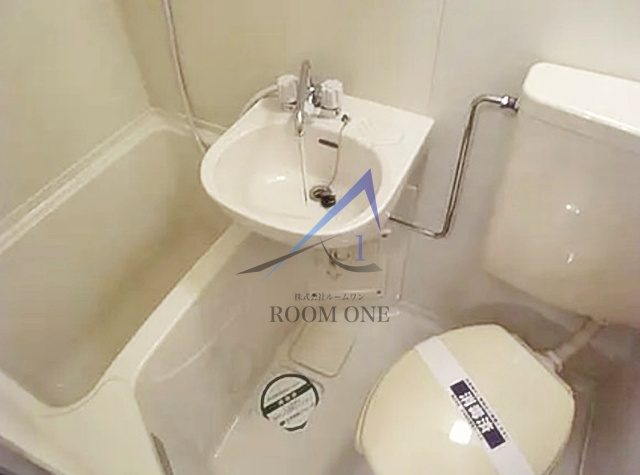 アーバンヒルズ早稲田の浴室|お風呂です。