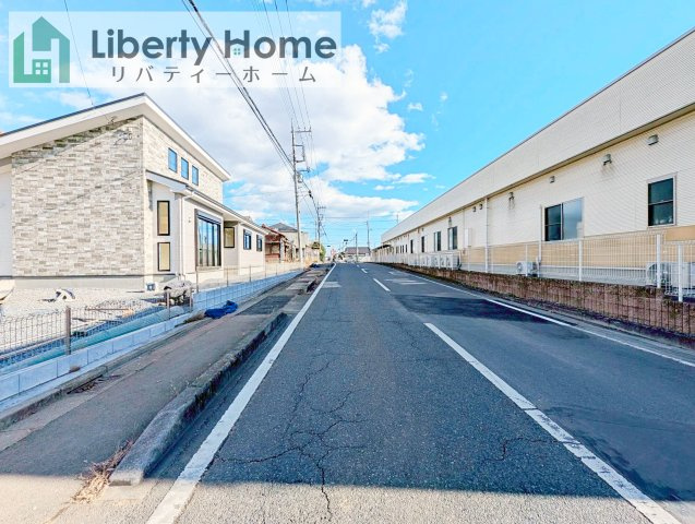 水戸市小吹町1期　新築戸建の前面道路含む現地写真