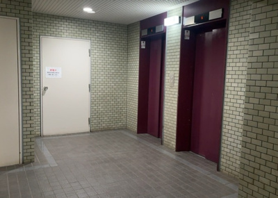 【その他共用部分】 | サンヴェール橋本ツインタワー　ステージ２ | 共有部分は、住民なら誰もが使える設備のこと。例えば駐車場やエレベーター、インターネット設備、セキュリティ設備などがあります。他にも、マンションの廊下・外部階段やエントランス・ゴミ置き場などがあります。