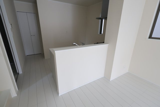 《仲介手数料無料》西区三橋６丁目1649新築一戸建てハートフルタウンのキッチン|撮影日 2025年11月18日 14:30 晴れ