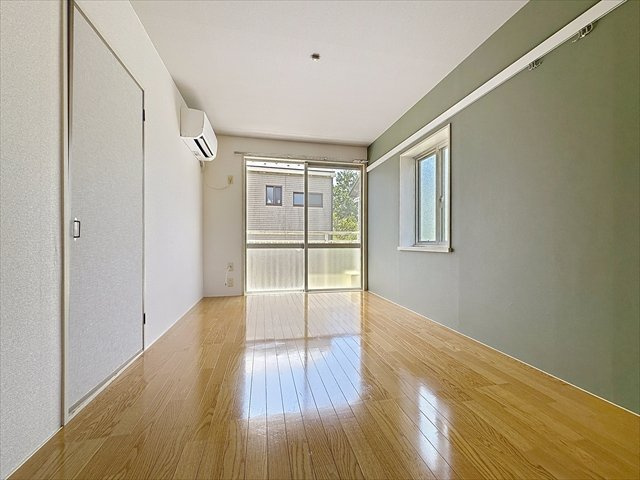 グリーンタウン桜ヶ丘の居間・リビング