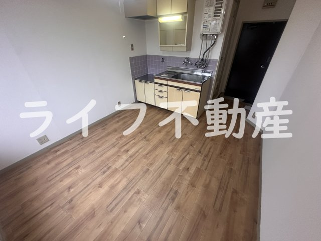 RH小阪の居間・リビング|こちらのリビングで趣味の時間をお楽しみください