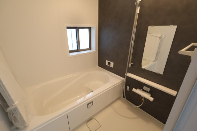 《仲介手数料無料》西区三橋６丁目1649新築一戸建てハートフルタウンの浴室|撮影日 2025年11月18日 14:30 晴れ