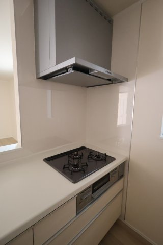 《仲介手数料無料》西区三橋６丁目1649新築一戸建てハートフルタウンのキッチン|撮影日 2025年11月18日 14:30 晴れ