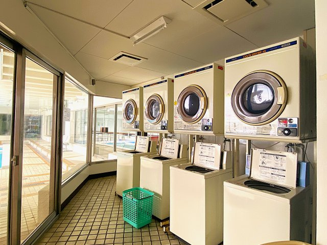 熱海サニーハイツのその他共用部分|コインランドリー