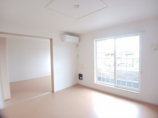 グラン　ジェルメⅡの居間・リビング