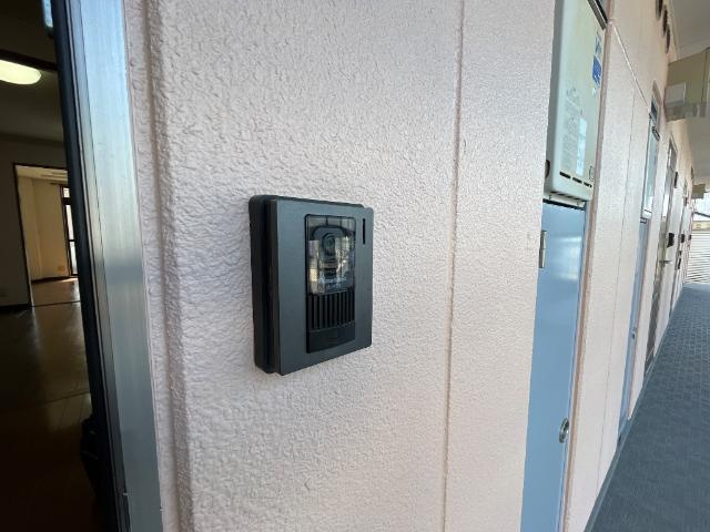 モアイーストⅤの内装|カメラ付インターホン