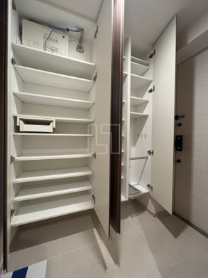 【玄関】 | ブランズタワーウェリス心斎橋NORTH | ブランズタワーウェリス心斎橋NORTH　シューズボックス