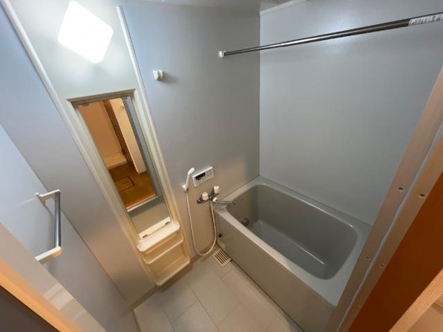 プリムローズＡの浴室|バス