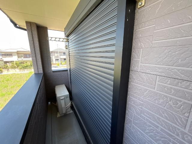 プリムローズＡのバルコニー|雨戸シャッター