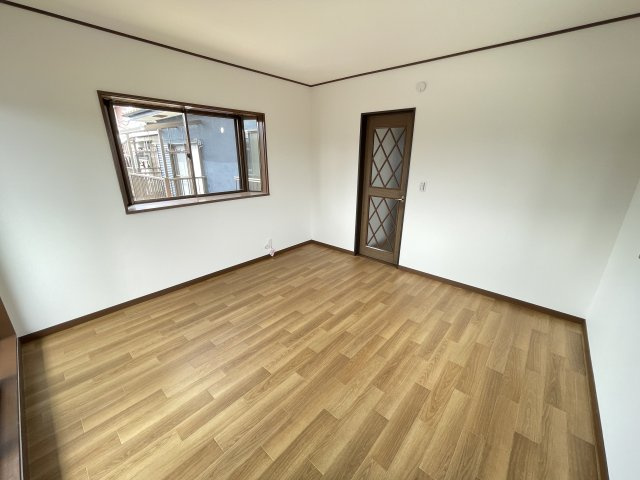 高崎市新町　中古1399の洋室