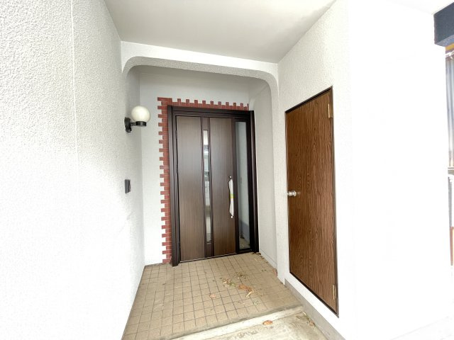 高崎市新町　中古1399の玄関