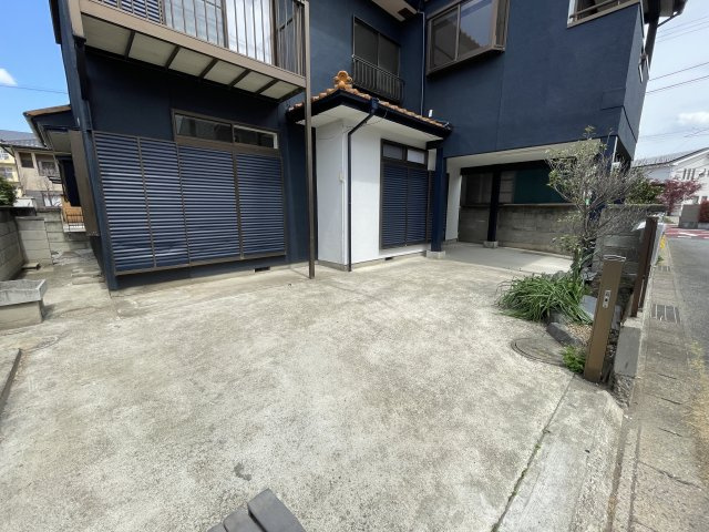 高崎市新町　中古1399の駐車場