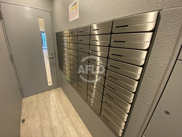 ララプレイス四天王寺前夕陽ヶ丘プルミエのその他共用部分|ララプレイス四天王寺前夕陽ヶ丘プルミエ　メールボックス