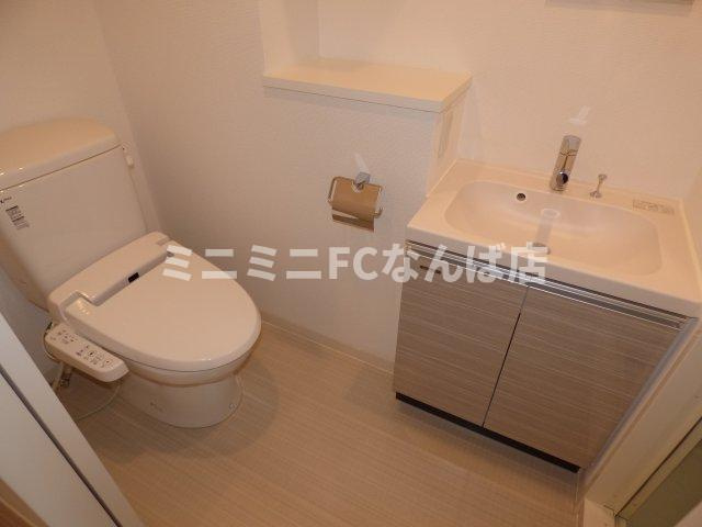 レオンコンフォート谷町六丁目の洗面所