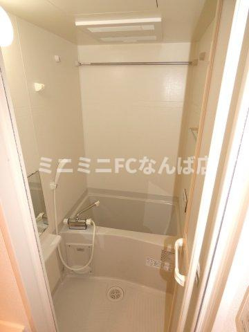 レオンコンフォート谷町六丁目の浴室