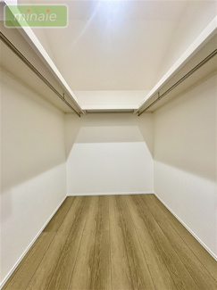 【収納】 | 小学校６分　オール電化　太陽光発電　宅配ボックス　1号棟　東初富