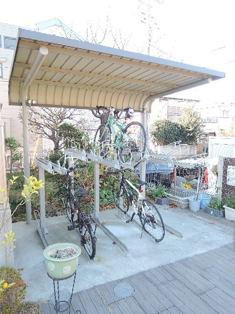 ピアナ　ステラのその他共用部分|屋根付き駐輪所