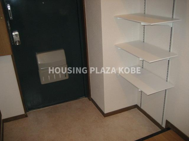 レディースゴールドハイツの玄関