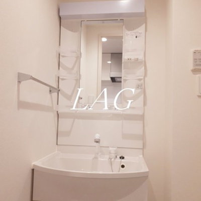 【独立洗面台】 | リブリ・アザリア | 独立洗面台になります。