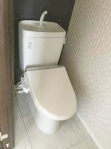 ライオンズマンション山手石川町のトイレ