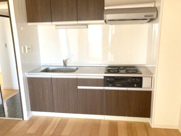 ライオンズマンション山手石川町のキッチン