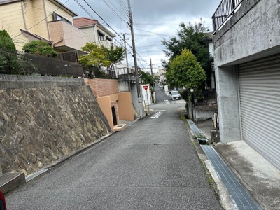 【前面道路含む現地写真】 | 鈴蘭台北町５丁目　売地