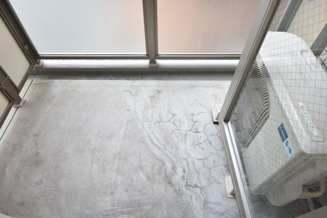 ルクレ西長堀のバルコニー