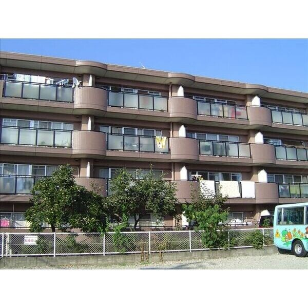 マンションリバーストーンの外観