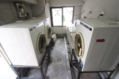 【その他共用部分】 | ラパンジール天王寺 | コインランドリーあります