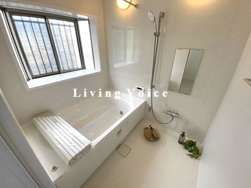 【浴室】 | 【仲介手数料０円】平塚市めぐみが丘2丁目　中古一戸建て | 平塚市めぐみが丘2丁目　中古一戸建て