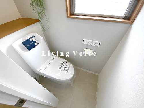 【居間・リビング】 | 【仲介手数料０円】平塚市めぐみが丘2丁目　中古一戸建て | 平塚市めぐみが丘2丁目　中古一戸建て