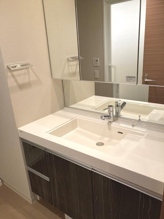 川崎ゲートタワーの洗面所|忙しい朝には欠かせない洗面所です