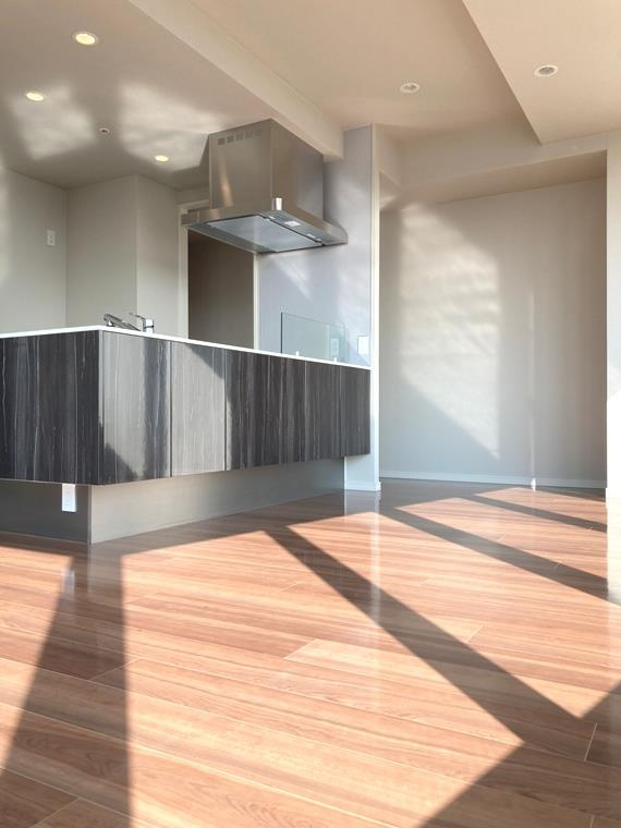 川崎ゲートタワーの居間・リビング|こちらの居間で趣味の時間をお楽しみください