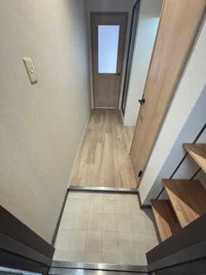 【玄関】 | ヴィラ・リベルテ下新庄