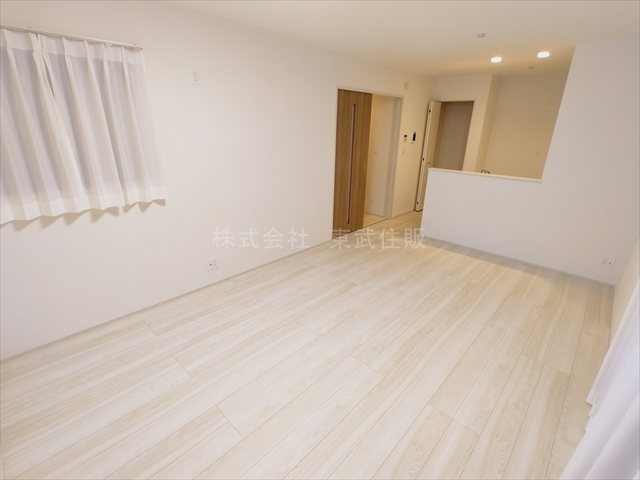 【居間・リビング】の画像