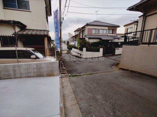 【前面道路含む現地写真】の画像