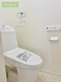 【トイレ】 | 小学校６分　オール電化　太陽光発電　宅配ボックス　2号棟　東初富