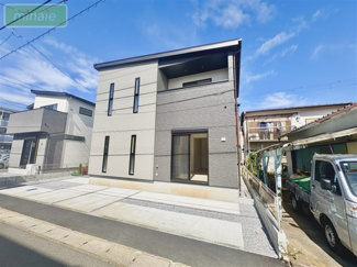 【外観】 | 小学校６分　オール電化　太陽光発電　宅配ボックス　2号棟　東初富