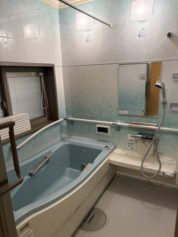 前平井戸建の浴室