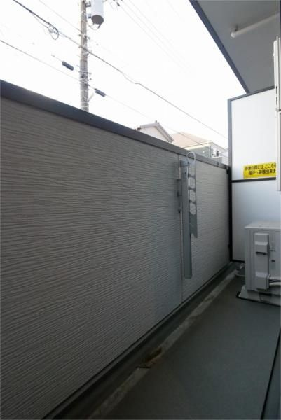 ベルメント東逆井のバルコニー